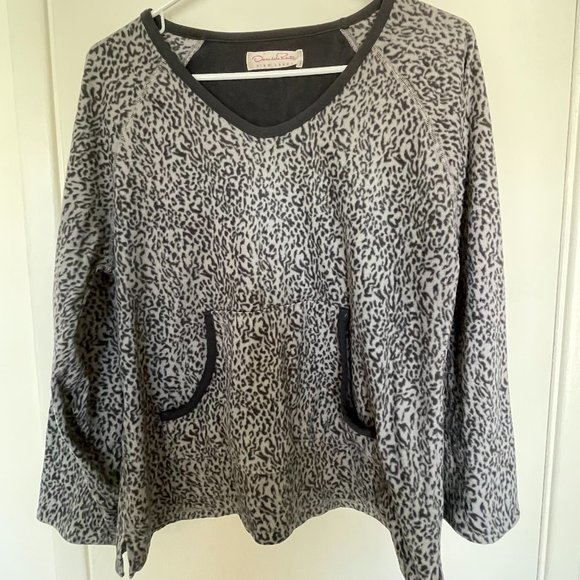 Oscar de la Renta Pink Label Women's Gray Animal Print Casual Top Size Medium - Picture 1 of 6
